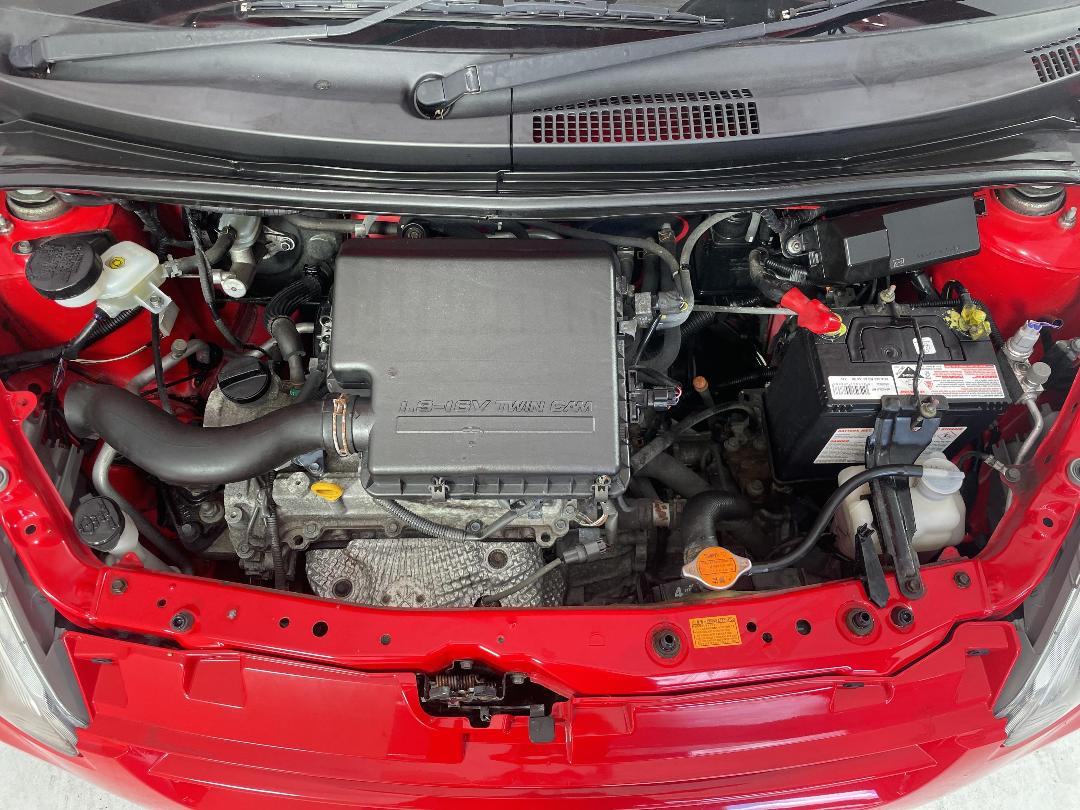 Photo '13' of Daihatsu Sirion Photo '13' of Daihatsu Sirion