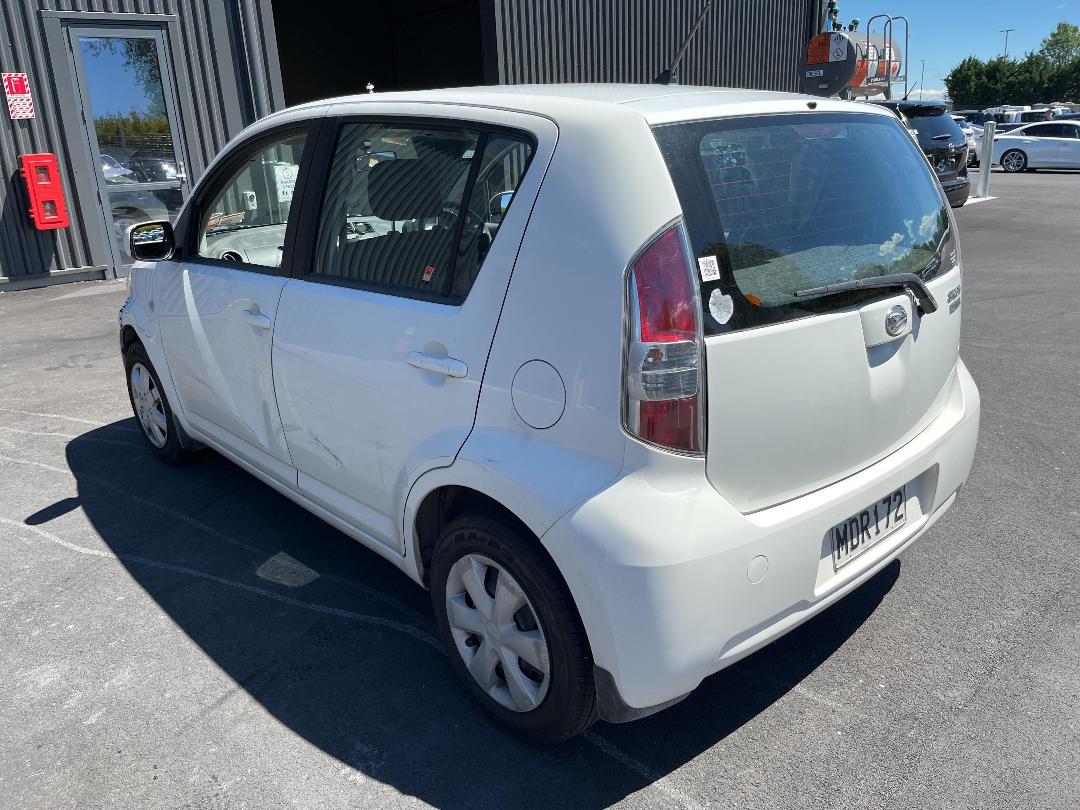 Photo '10' of Daihatsu Sirion Photo '10' of Daihatsu Sirion