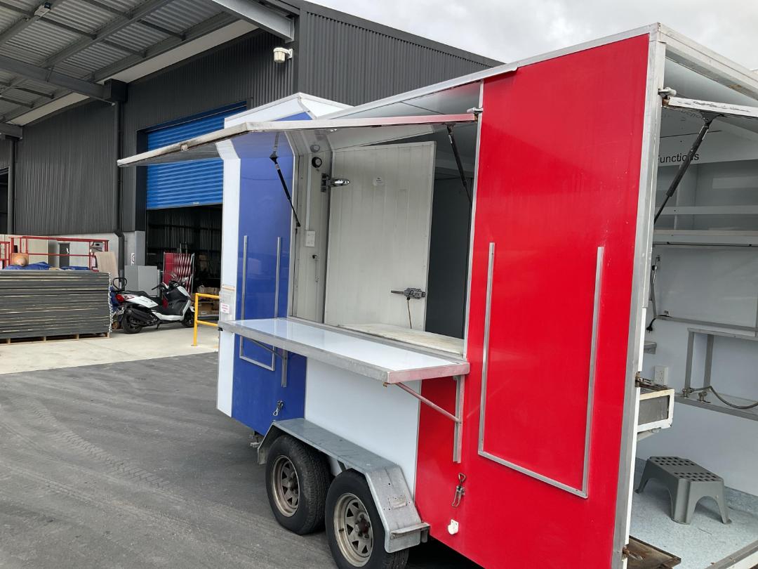 Photo '7' of Food Trailer Food/Coffee - Tandem