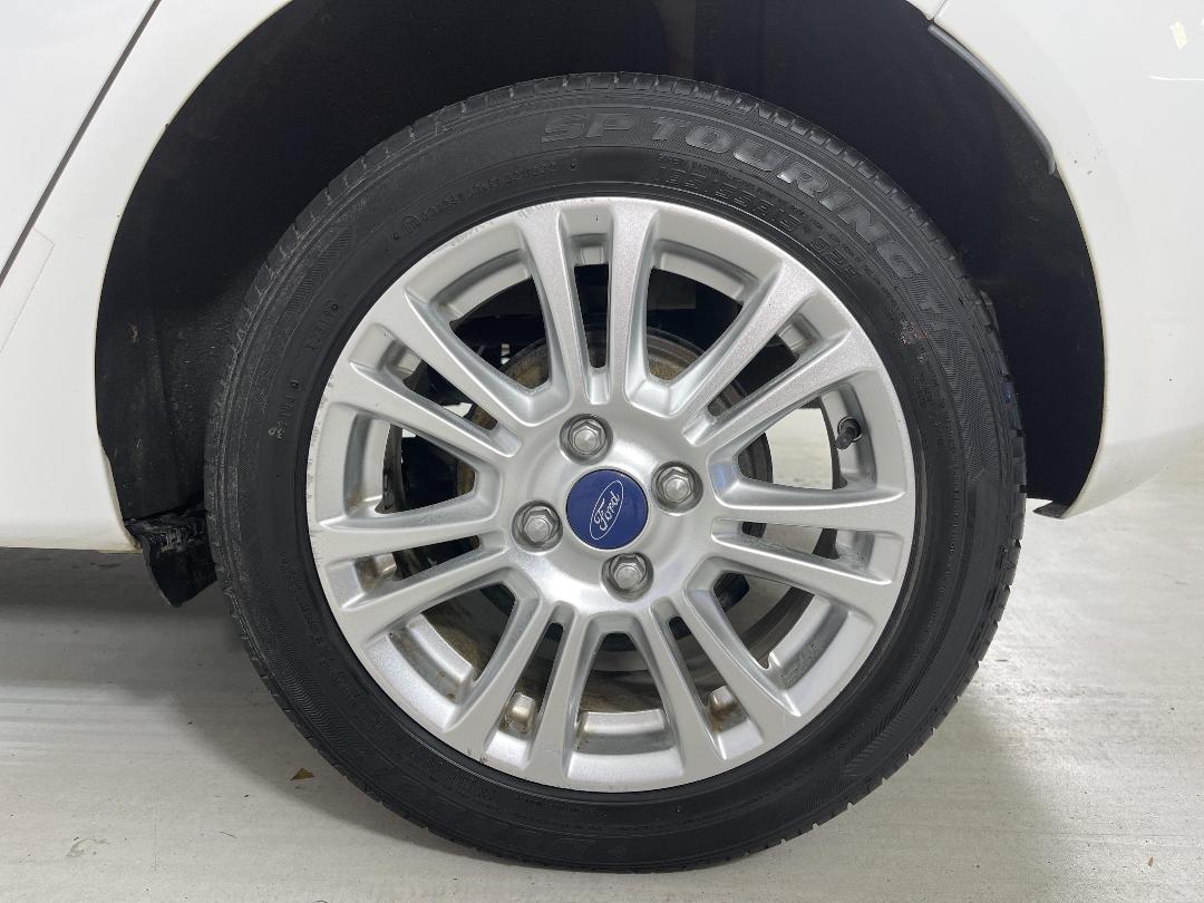 Photo '11' of Ford Fiesta Photo '11' of Ford Fiesta