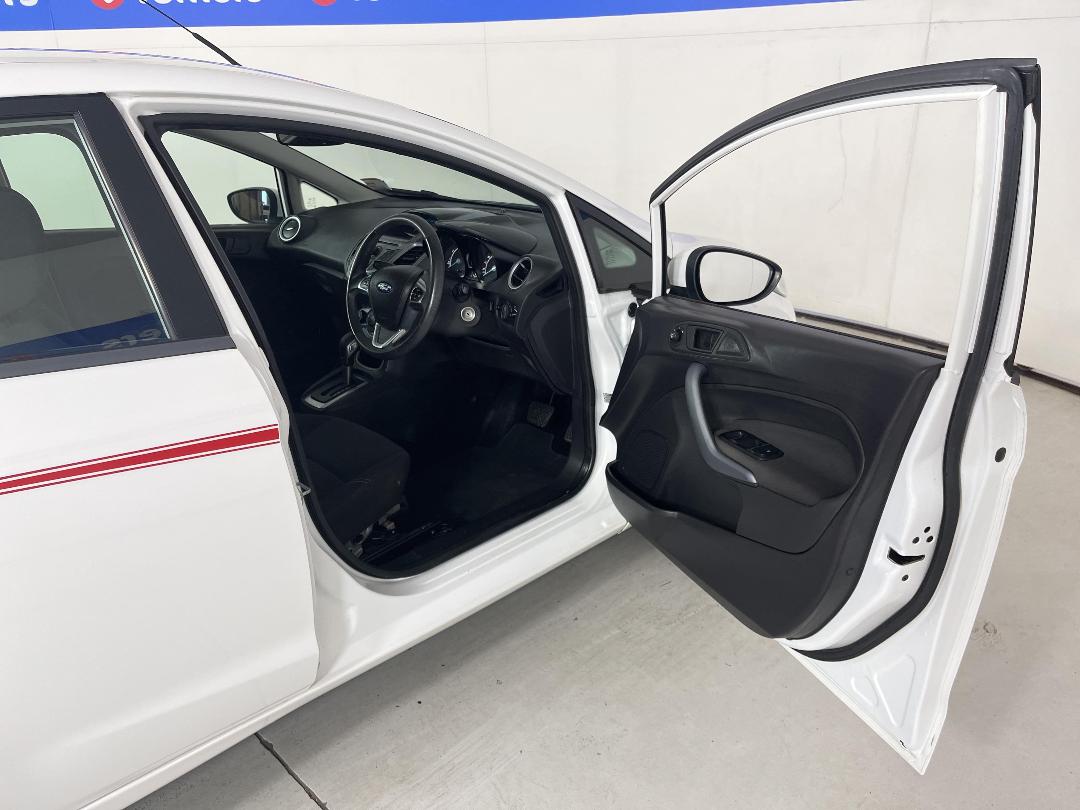 Photo '15' of Ford Fiesta Photo '15' of Ford Fiesta