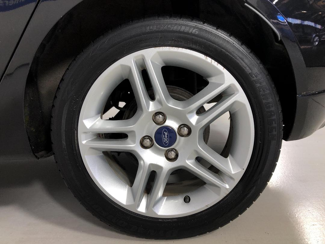 Photo '11' of Ford Fiesta Photo '11' of Ford Fiesta