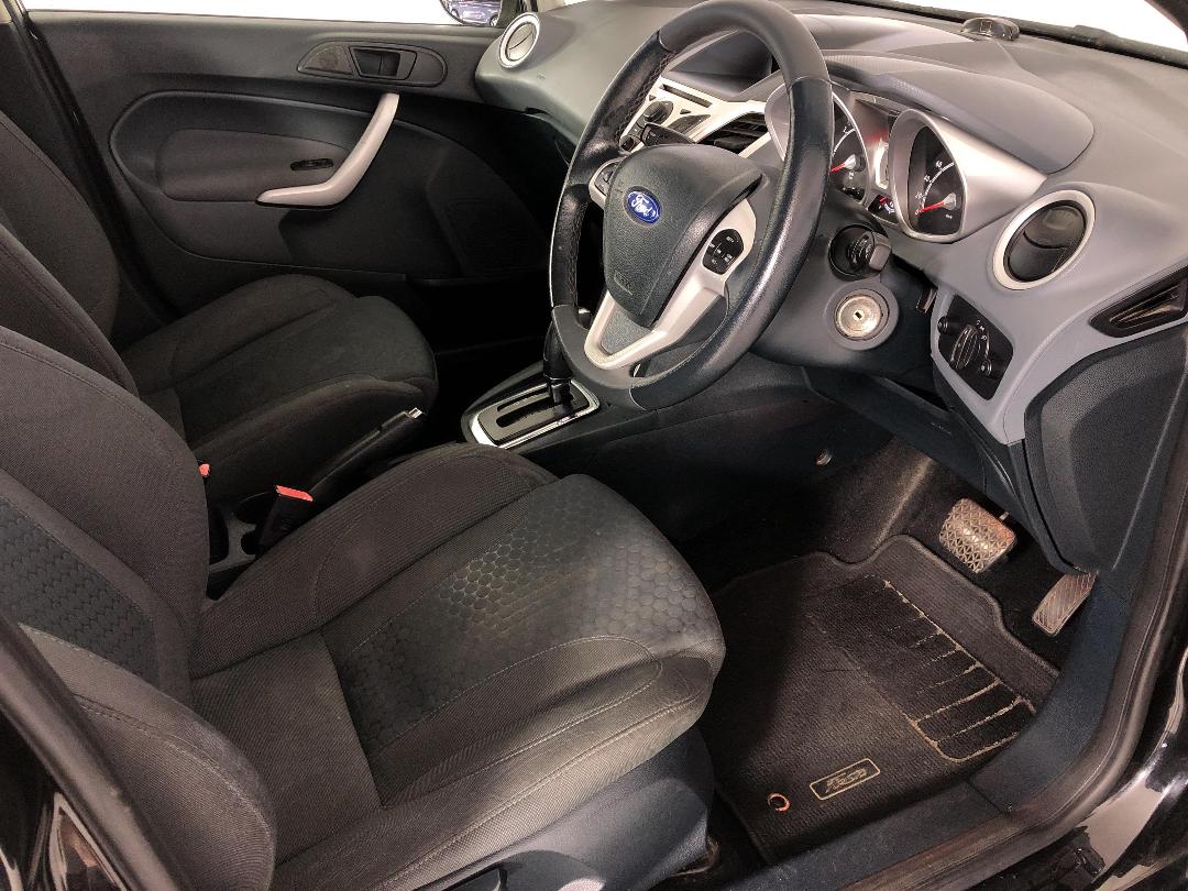 Photo '16' of Ford Fiesta Photo '16' of Ford Fiesta