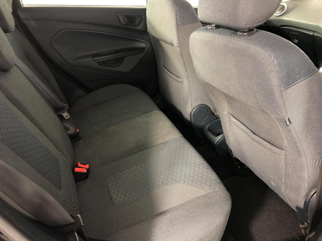 Photo '20' of Ford Fiesta Photo '20' of Ford Fiesta