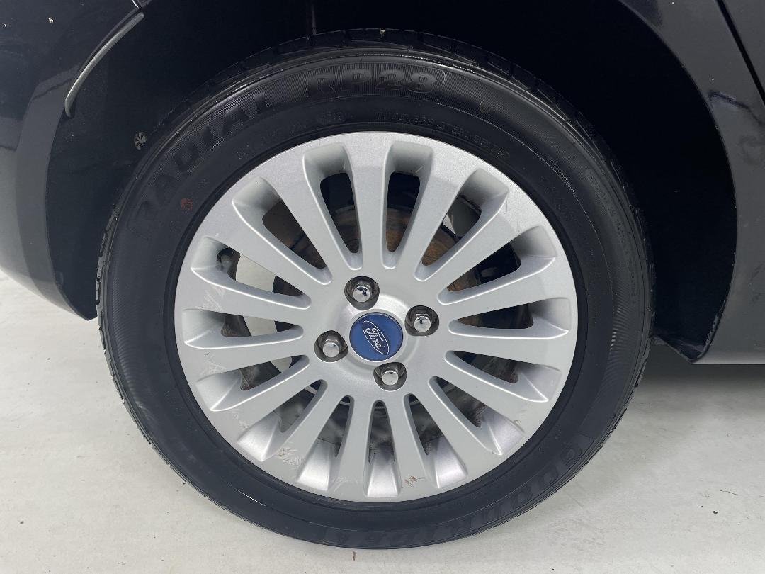 Photo '12' of Ford Fiesta Photo '12' of Ford Fiesta