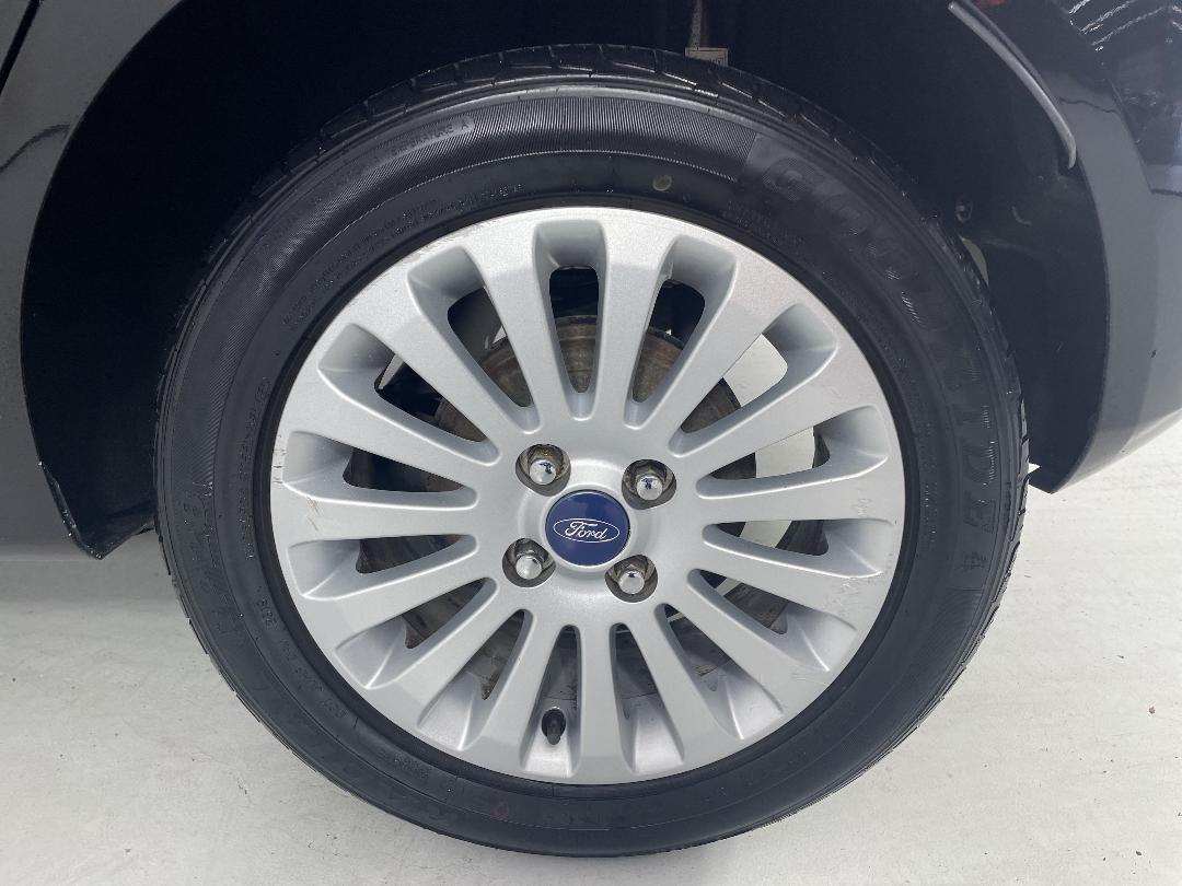 Photo '11' of Ford Fiesta Photo '11' of Ford Fiesta