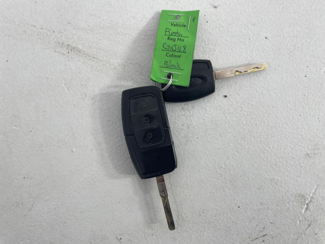 Photo '22' of Ford Fiesta Photo '22' of Ford Fiesta