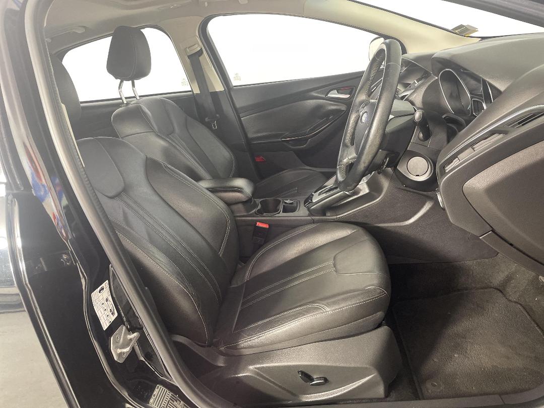 Photo '16' of Ford Focus Photo '16' of Ford Focus