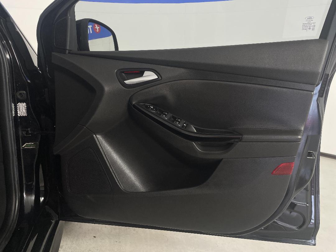 Photo '15' of Ford Focus Photo '15' of Ford Focus