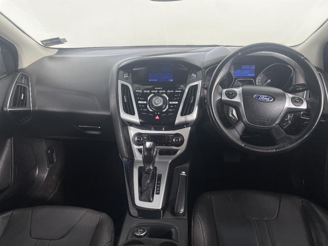 Photo '17' of Ford Focus Photo '17' of Ford Focus