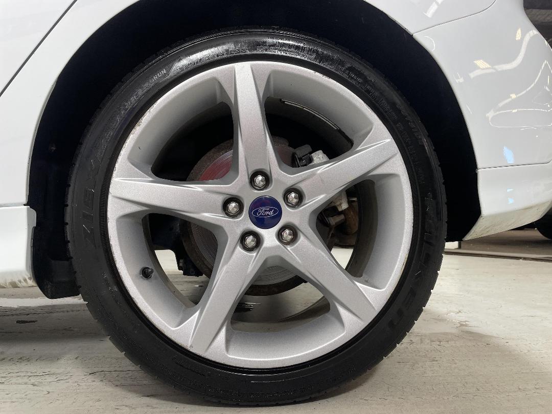 Photo '11' of Ford Focus