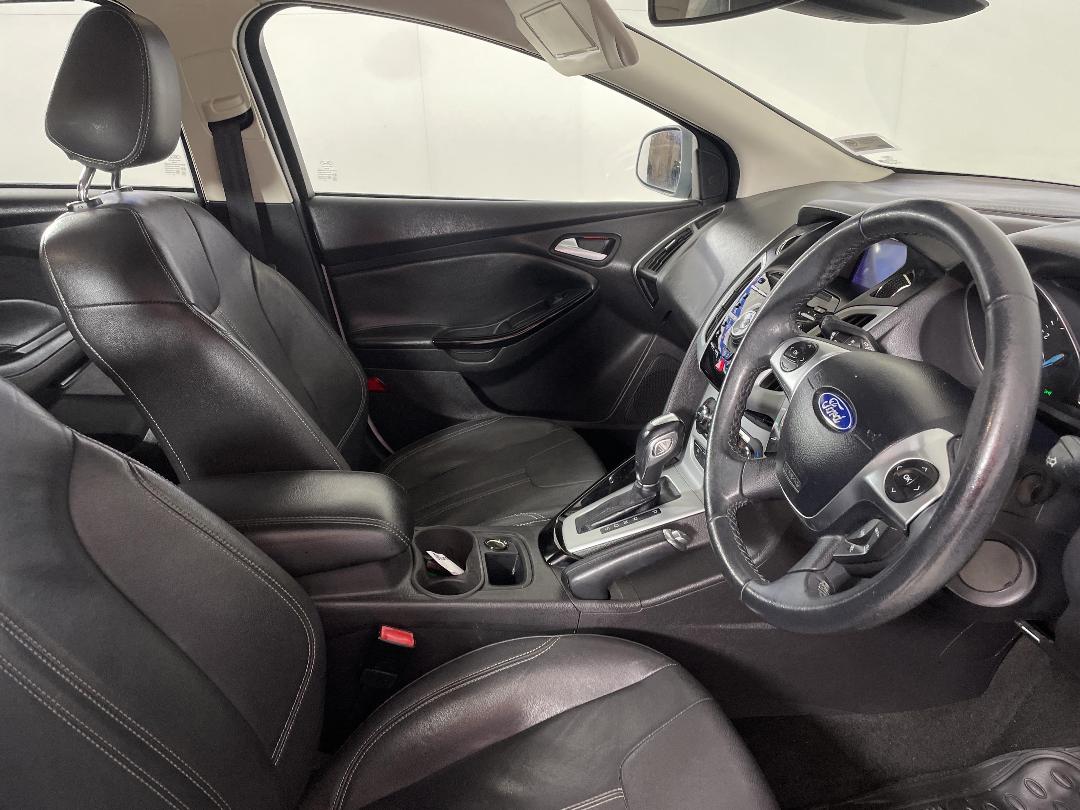 Photo '16' of Ford Focus