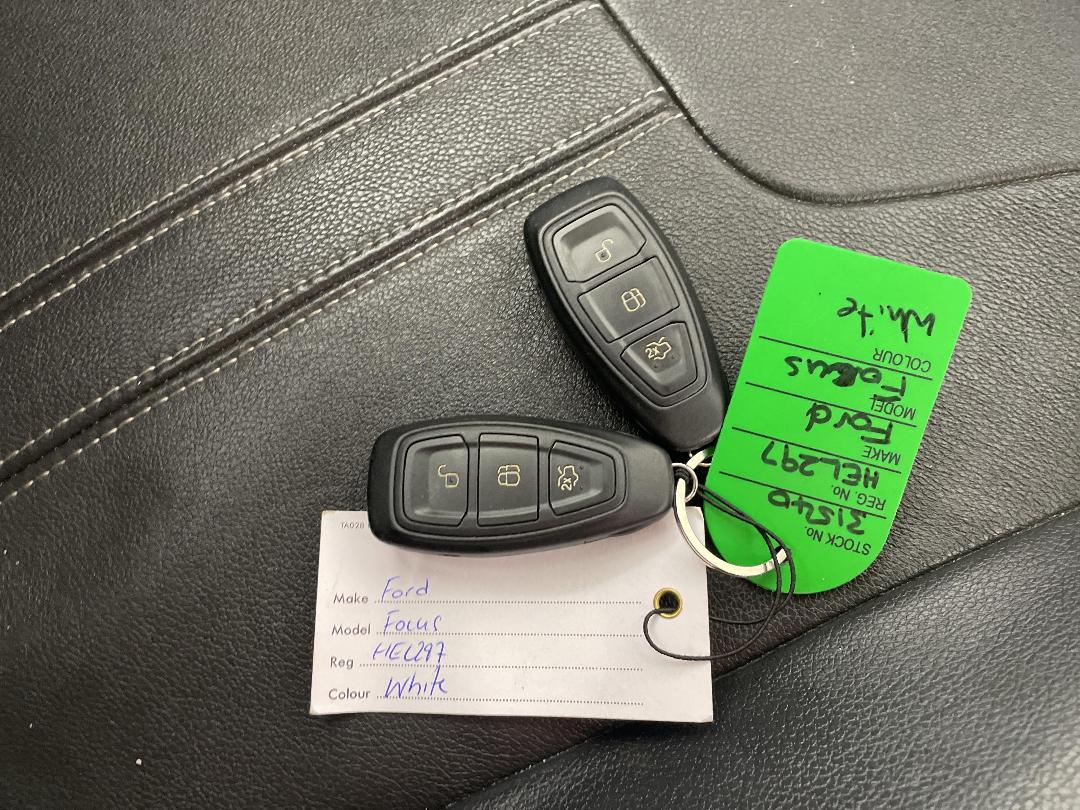 Photo '22' of Ford Focus