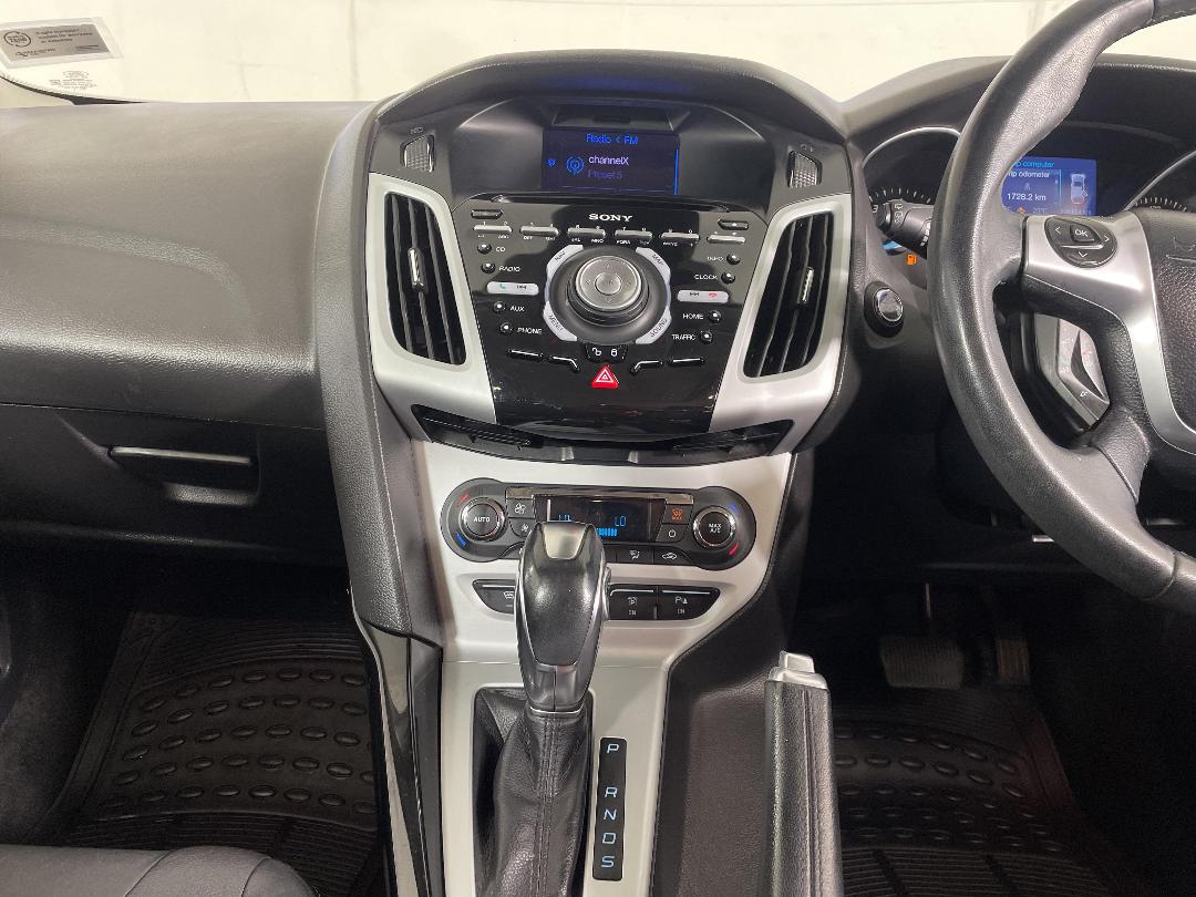 Photo '18' of Ford Focus