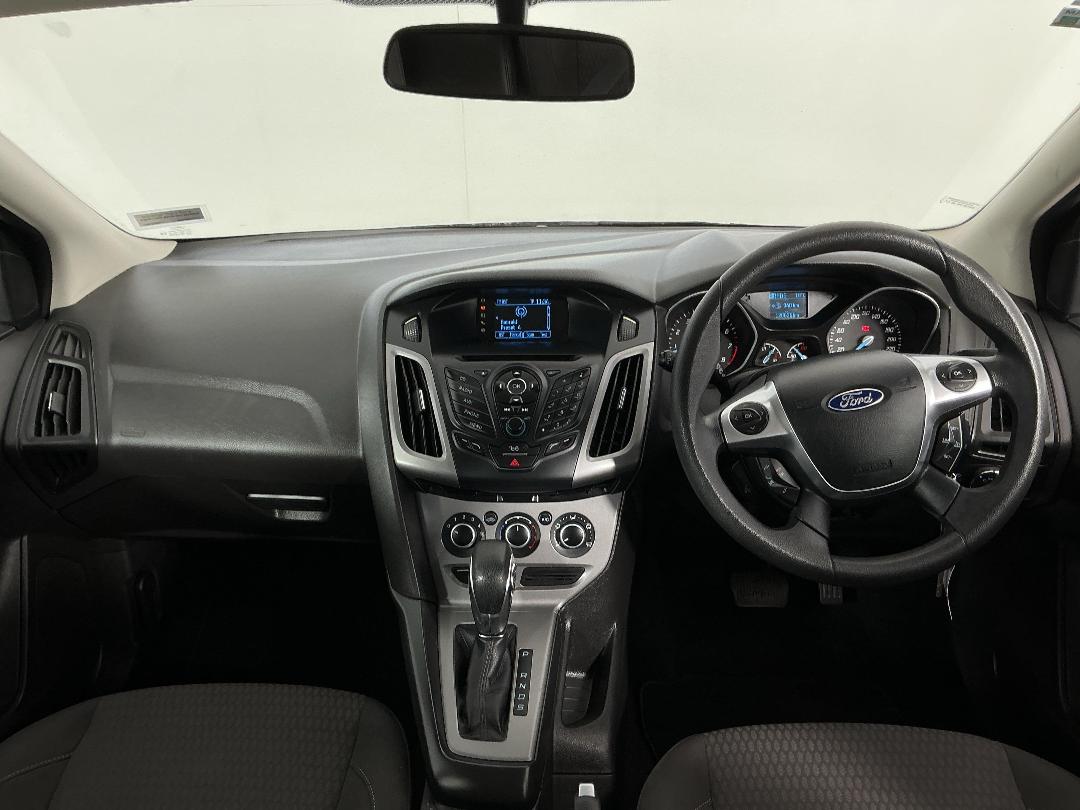 Photo '17' of Ford Focus