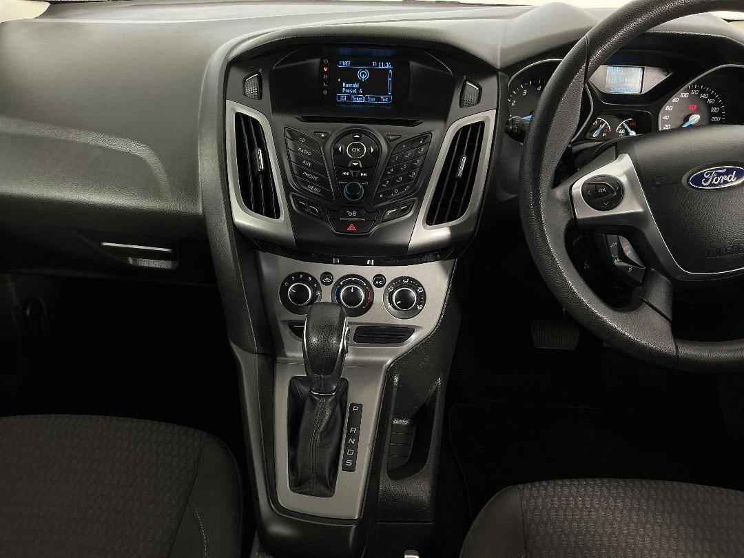 Photo '18' of Ford Focus