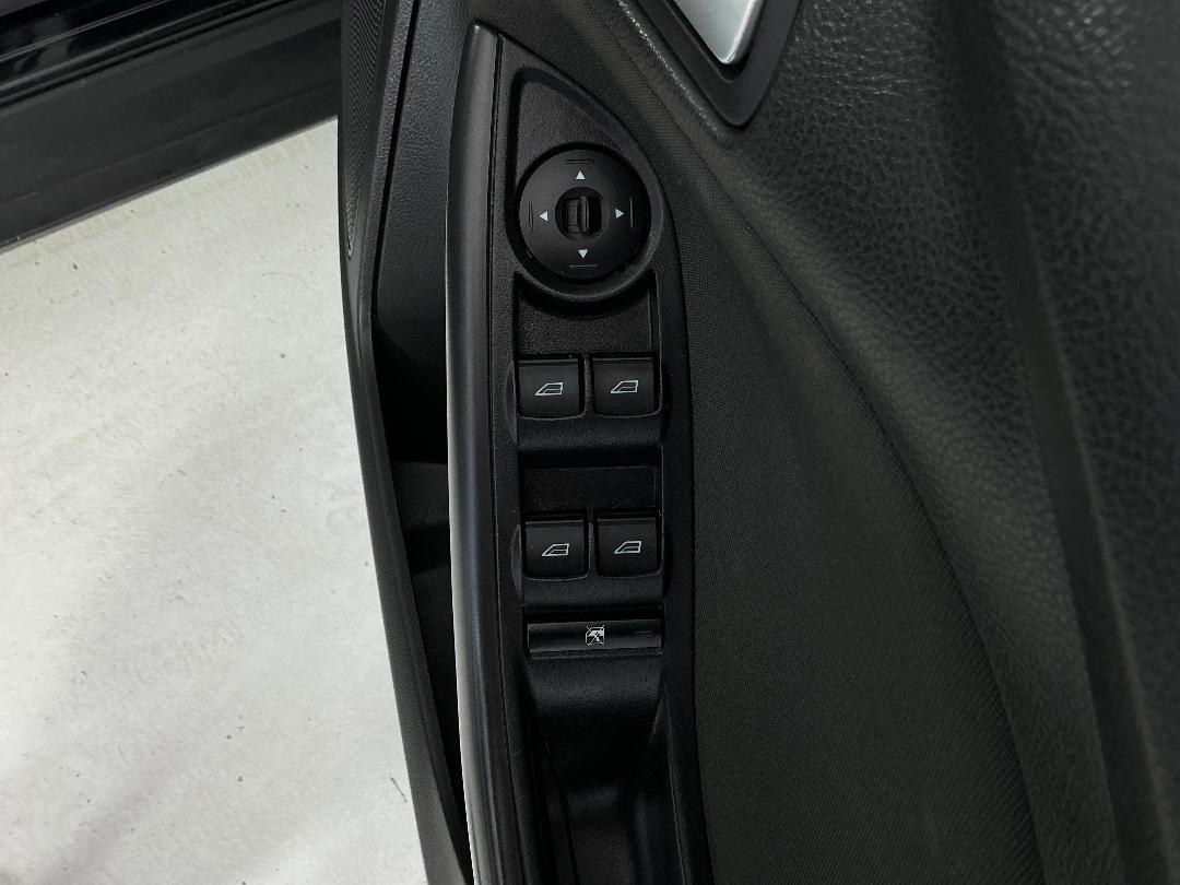 Photo '23' of Ford Focus