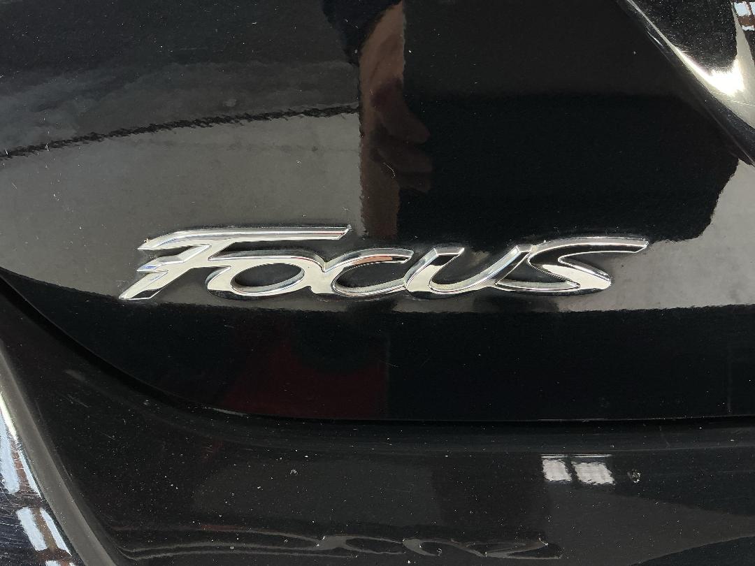Photo '28' of Ford Focus