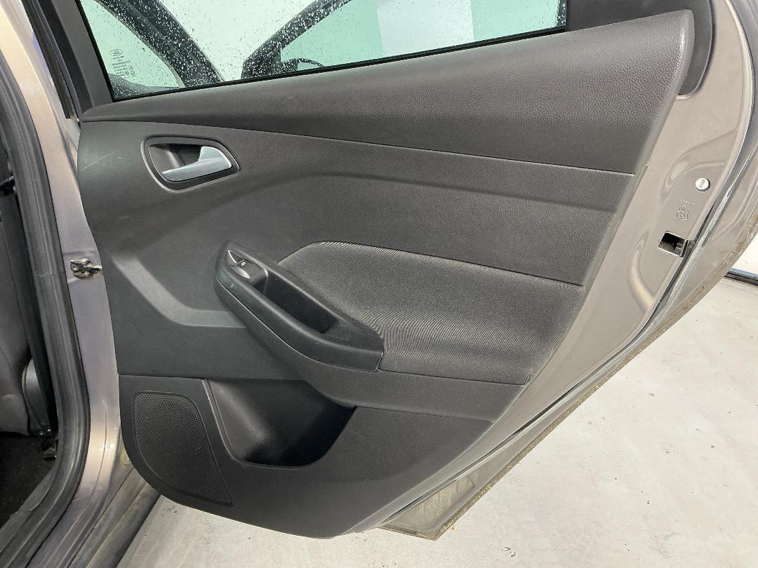 Photo '17' of Ford Focus Trend DSL