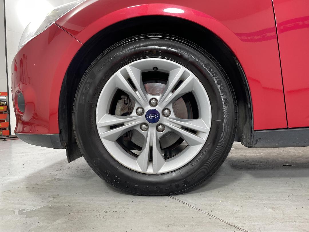 Photo '10' of Ford Focus