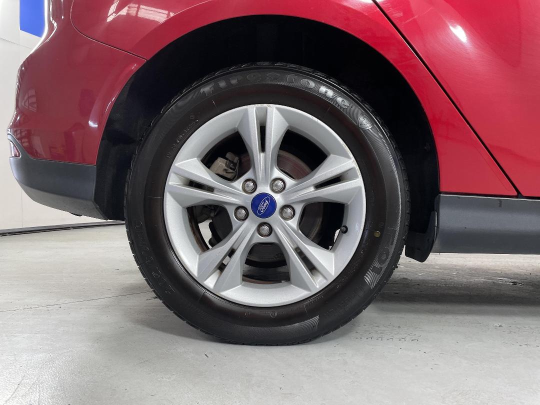 Photo '12' of Ford Focus