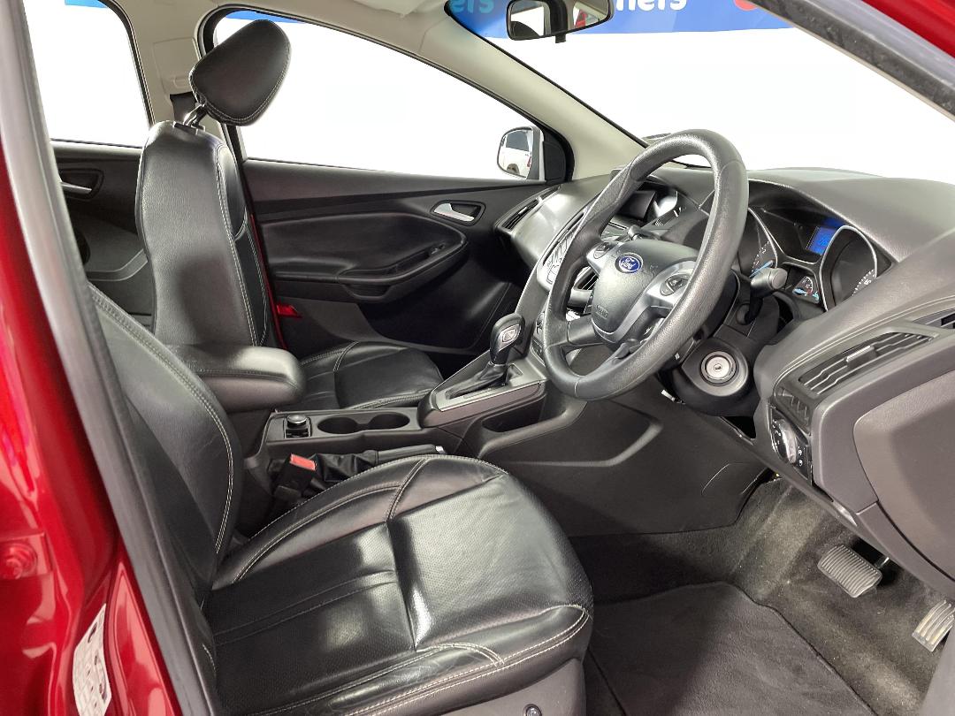 Photo '16' of Ford Focus