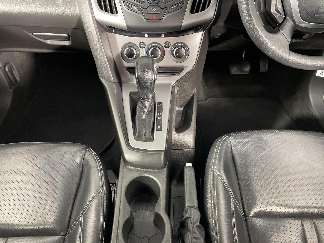 Photo '18' of Ford Focus