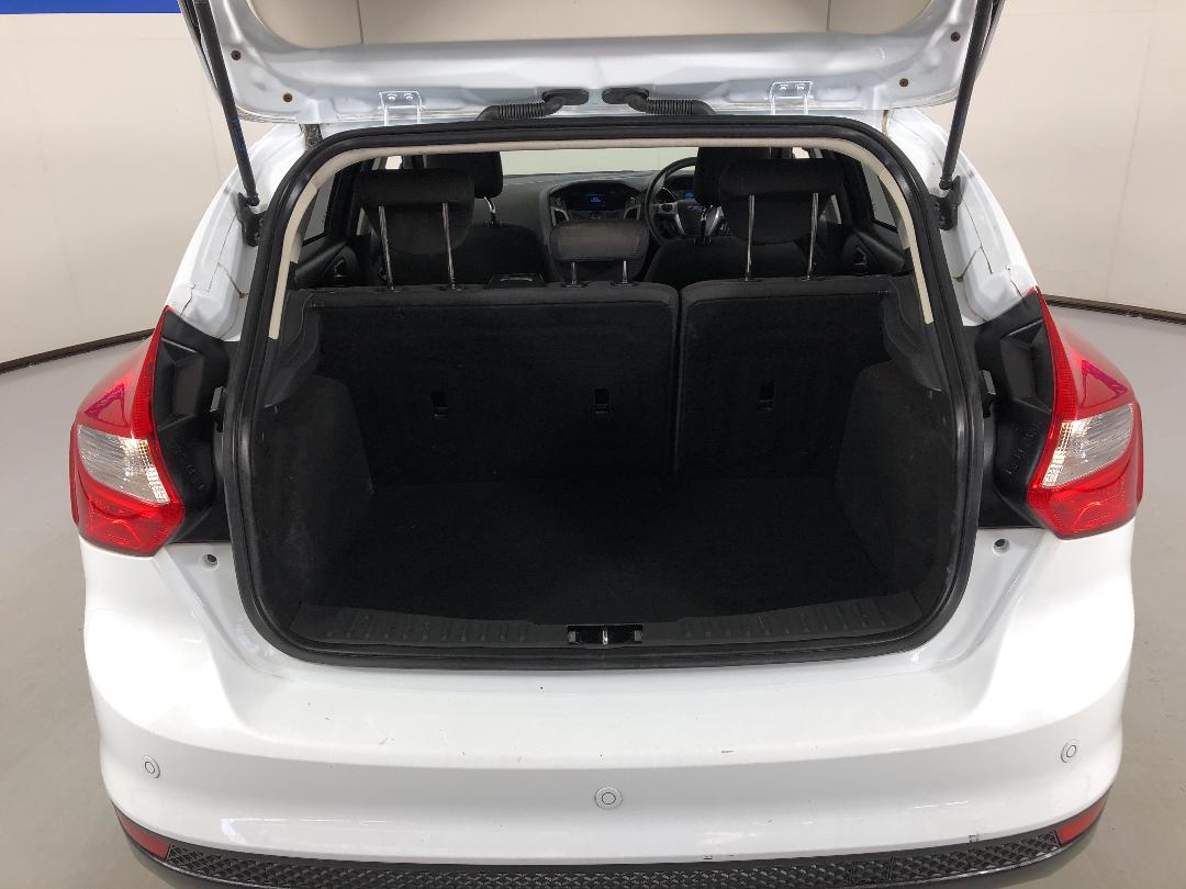 Photo '14' of Ford Focus Photo '14' of Ford Focus