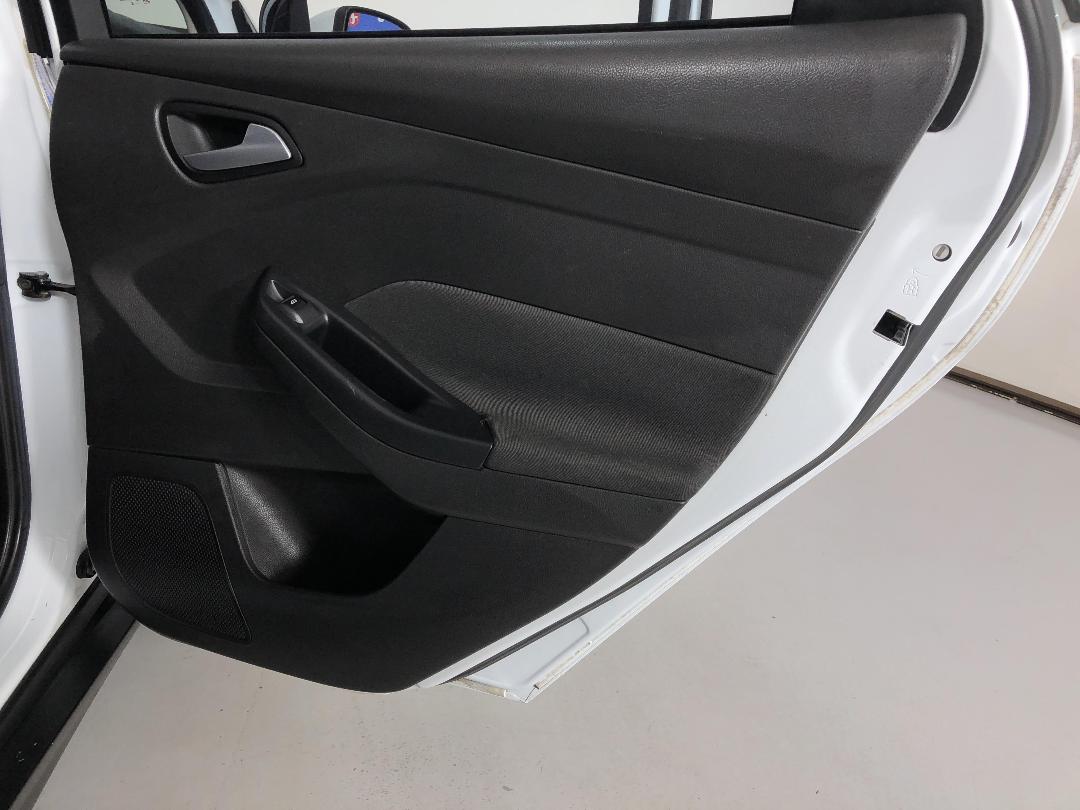 Photo '19' of Ford Focus Photo '19' of Ford Focus