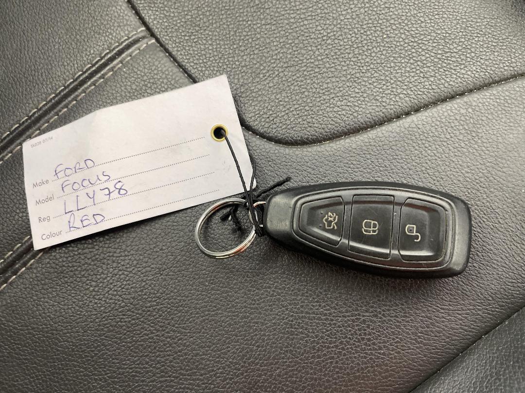 Photo '22' of Ford Focus