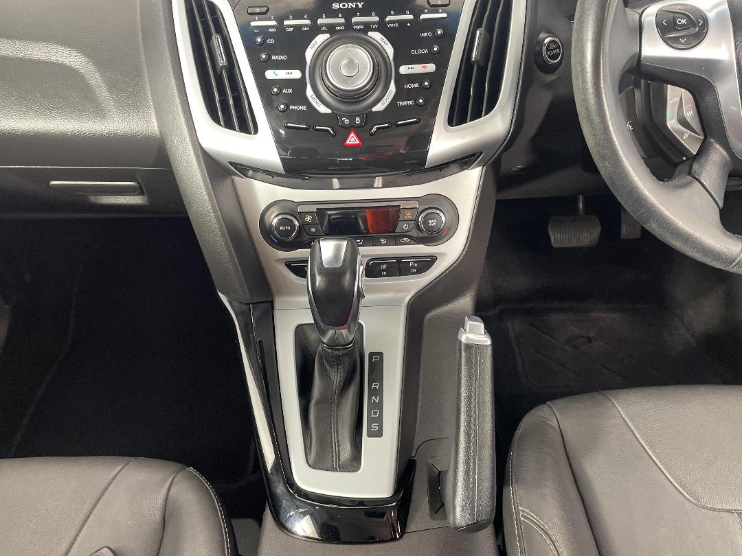 Photo '18' of Ford Focus