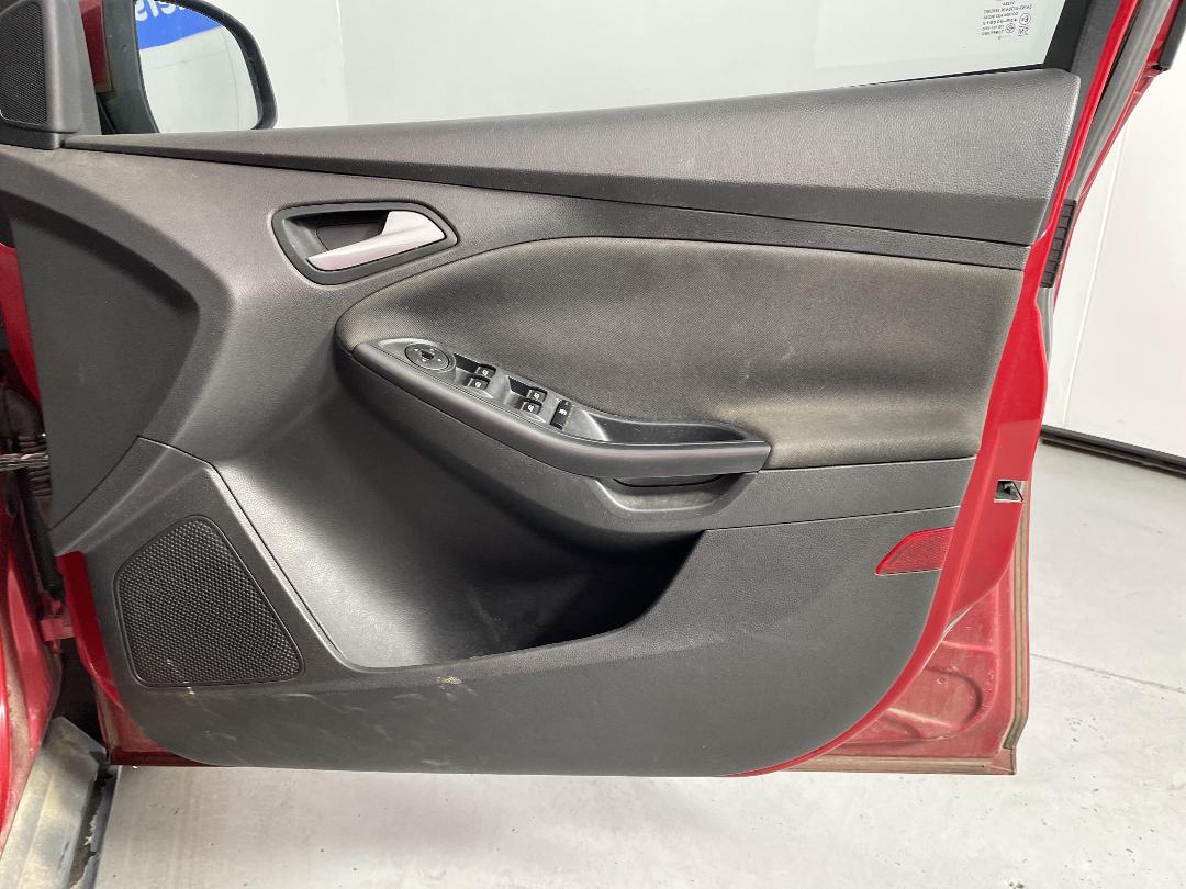 Photo '15' of Ford Focus