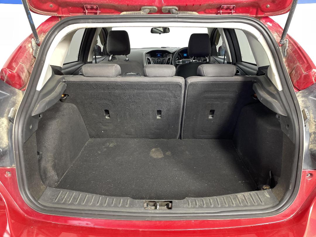 Photo '14' of Ford Focus