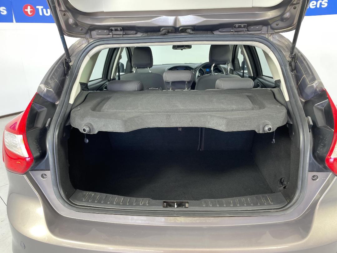 Photo '14' of Ford Focus Photo '14' of Ford Focus