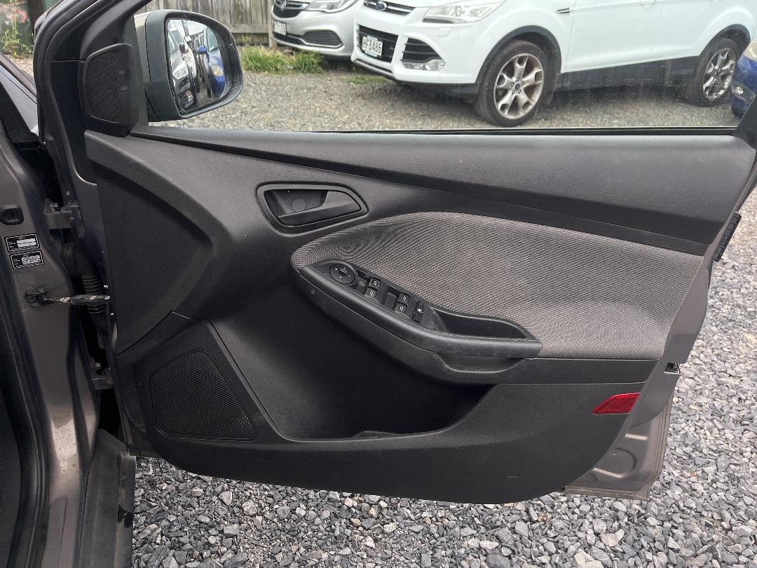 Photo '13' of Ford Focus Ambiente