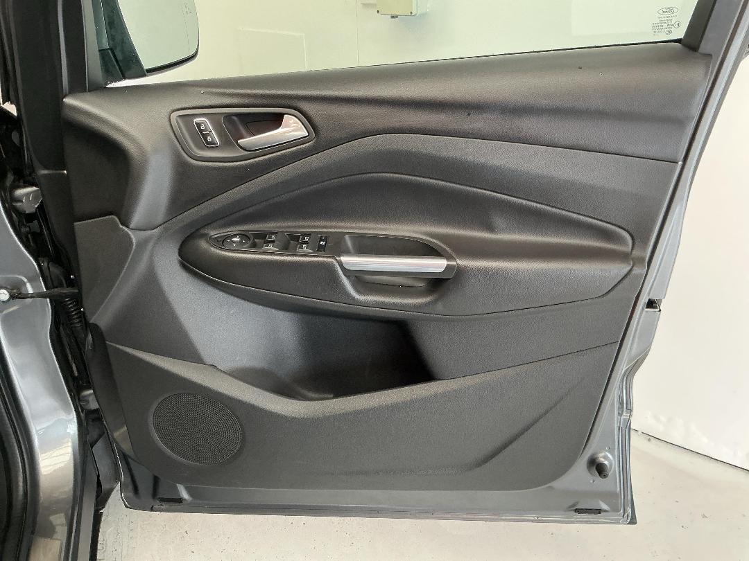 Photo '15' of Ford Kuga Photo '15' of Ford Kuga