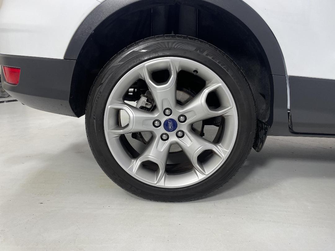 Photo '12' of Ford Kuga