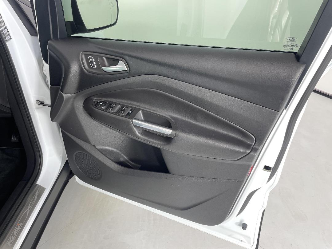 Photo '15' of Ford Kuga