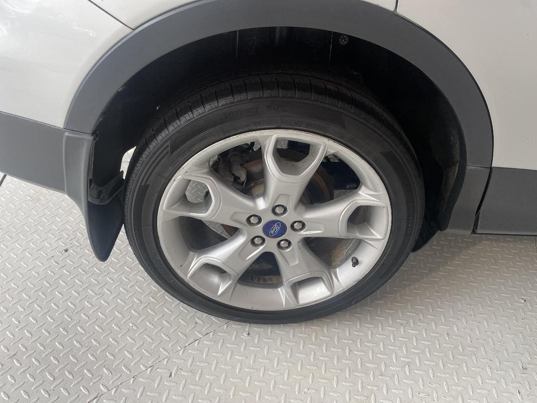 Photo '12' of Ford Kuga