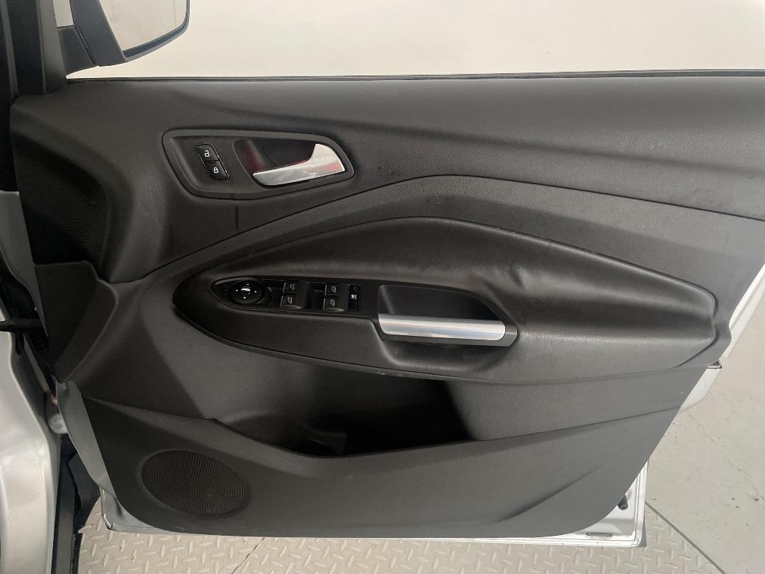 Photo '15' of Ford Kuga