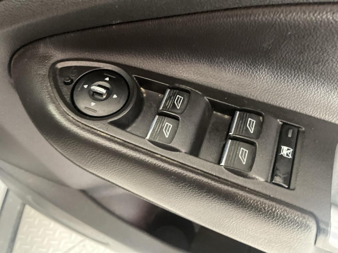 Photo '24' of Ford Kuga