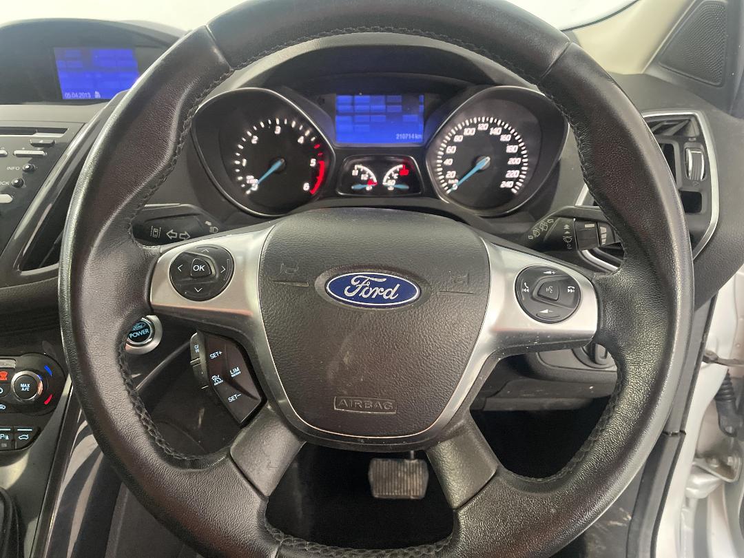 Photo '28' of Ford Kuga