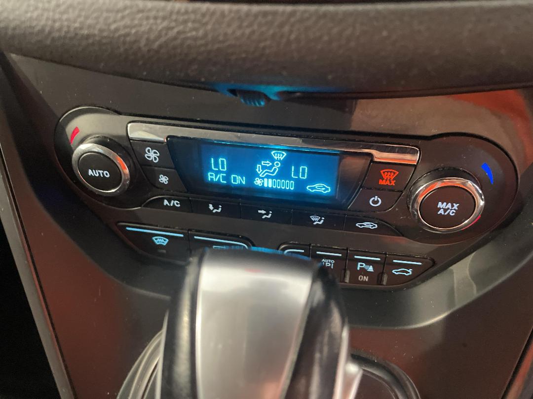 Photo '32' of Ford Kuga