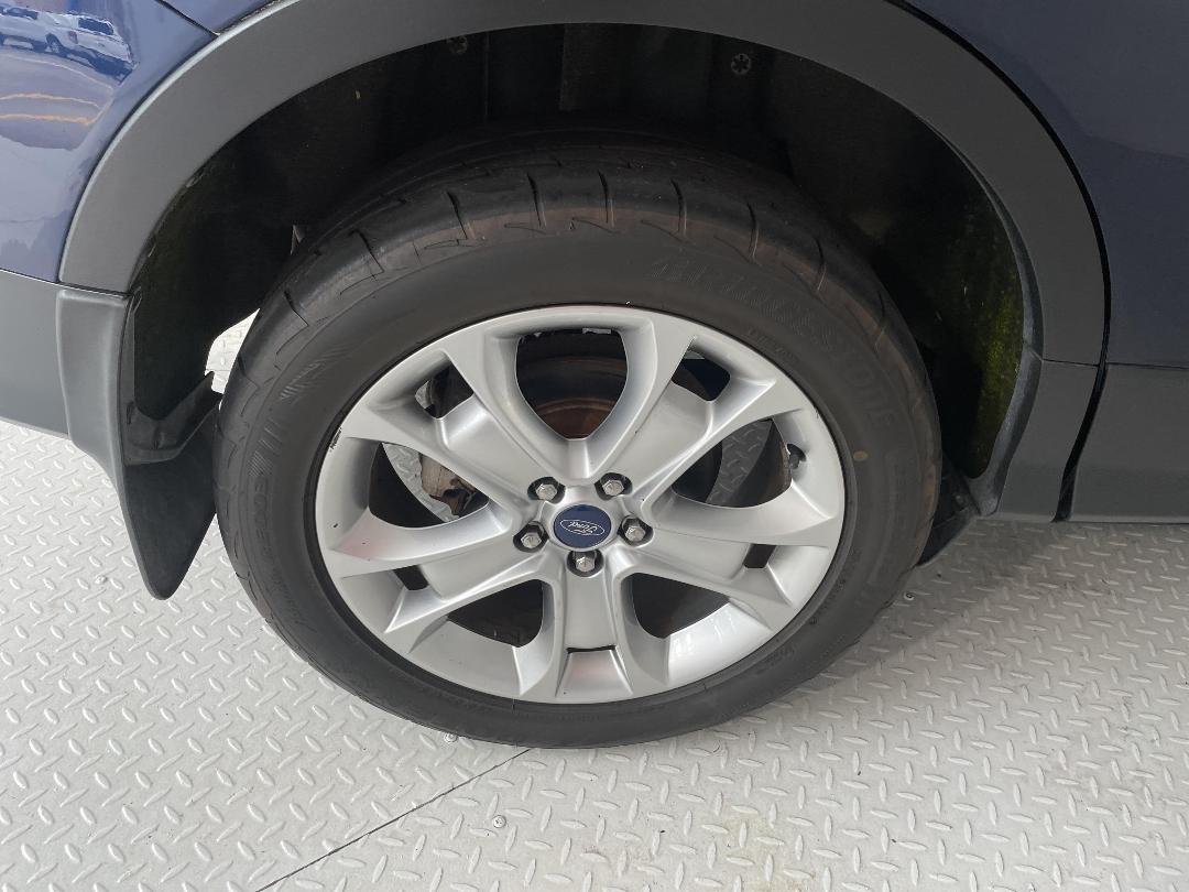 Photo '12' of Ford Kuga