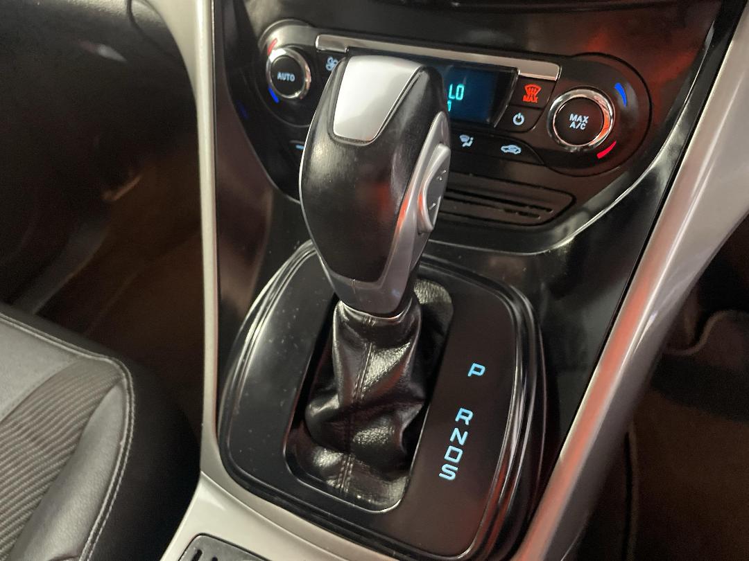 Photo '32' of Ford Kuga