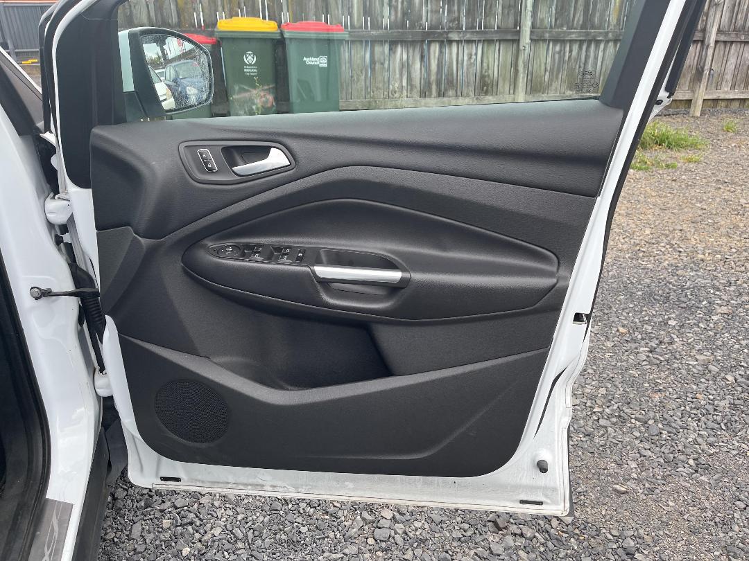 Photo '13' of Ford Kuga Titanium Diesel