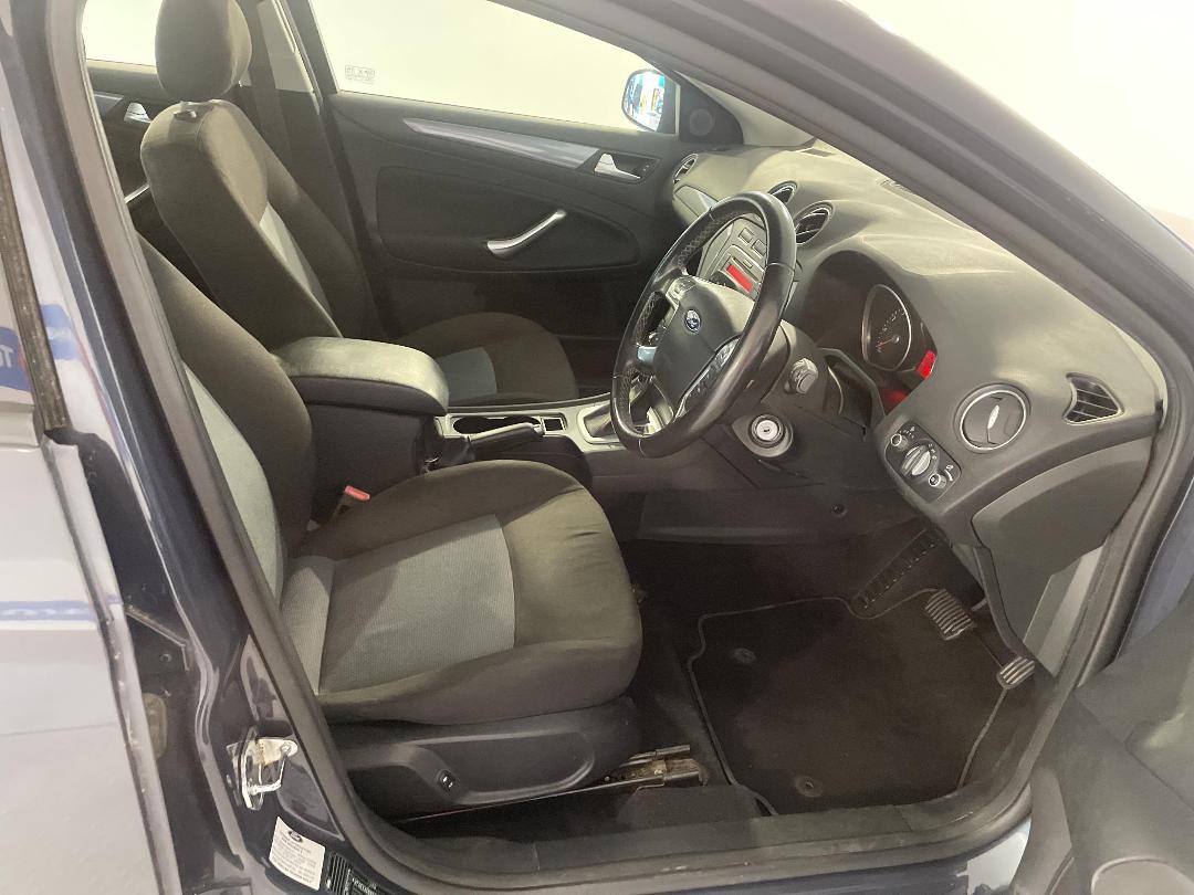 Photo '16' of Ford Mondeo