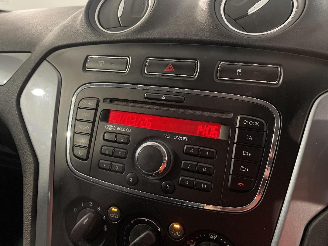 Photo '29' of Ford Mondeo