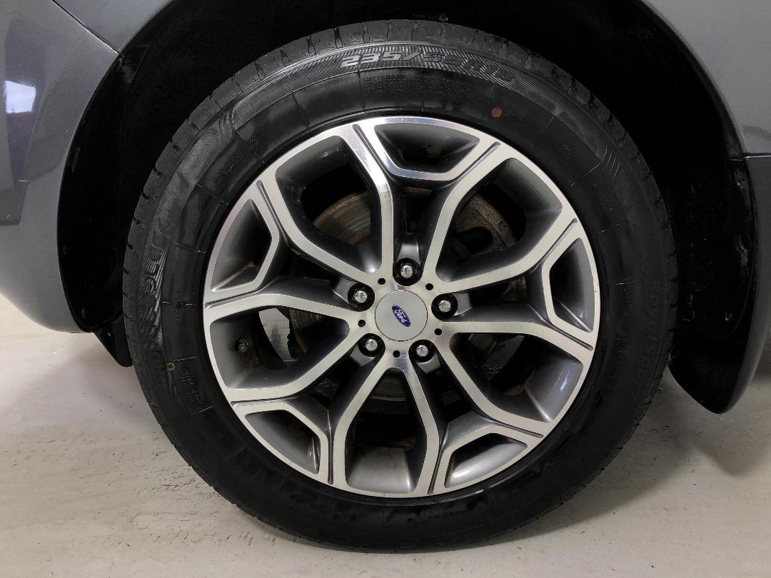 Photo '10' of Ford Territory