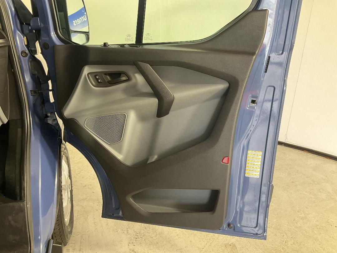 Photo '15' of Ford Transit